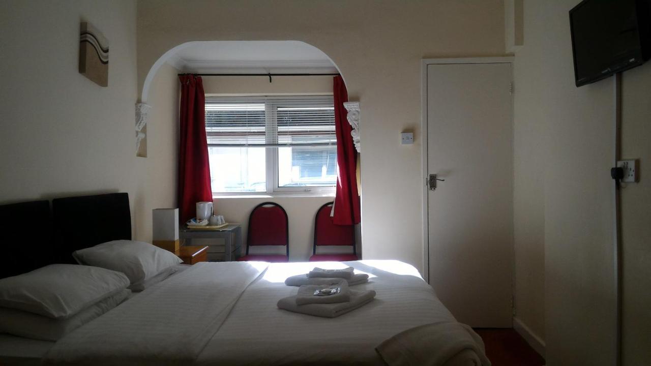 Cedar Lodge Hotel Έξετερ Εξωτερικό φωτογραφία